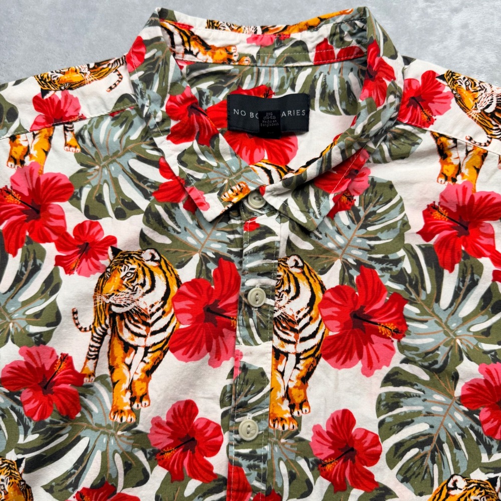 No Boundaries Mens 2XL Tiger Hibiscus Tropical Floral Hawaiian Aloha Shirt